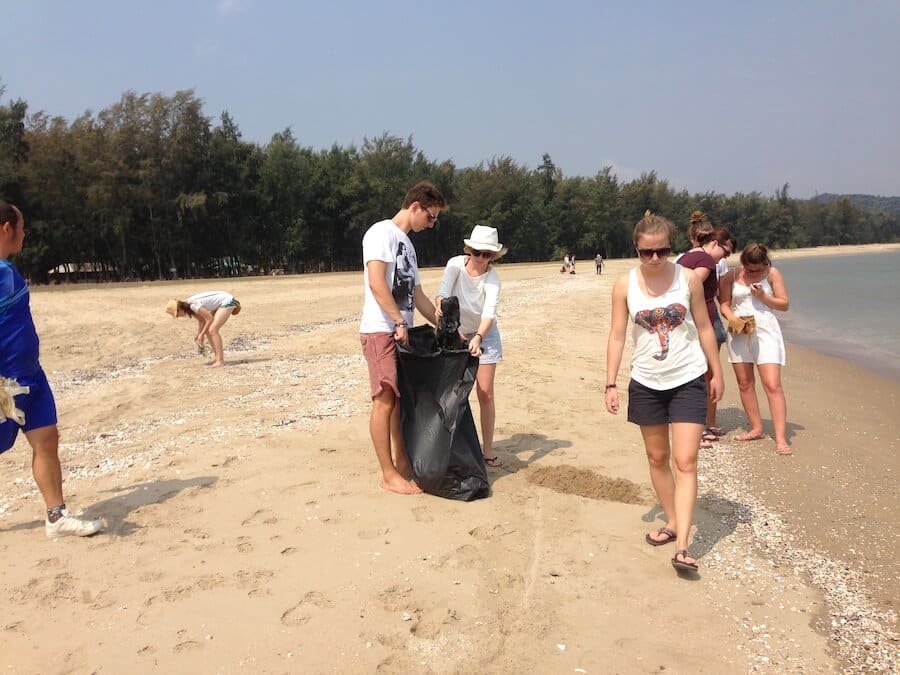 volunteer luang prabang laos