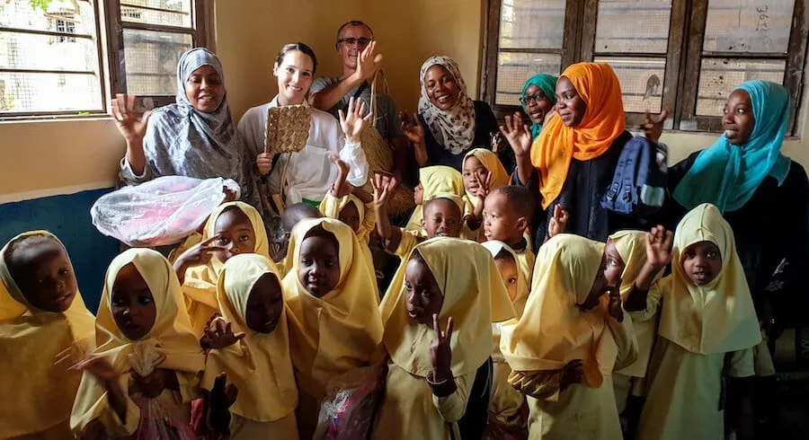 volunteer luang prabang laos