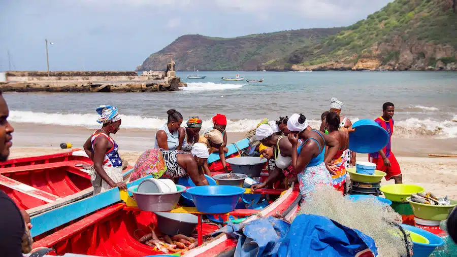 volunteer luang prabang laos