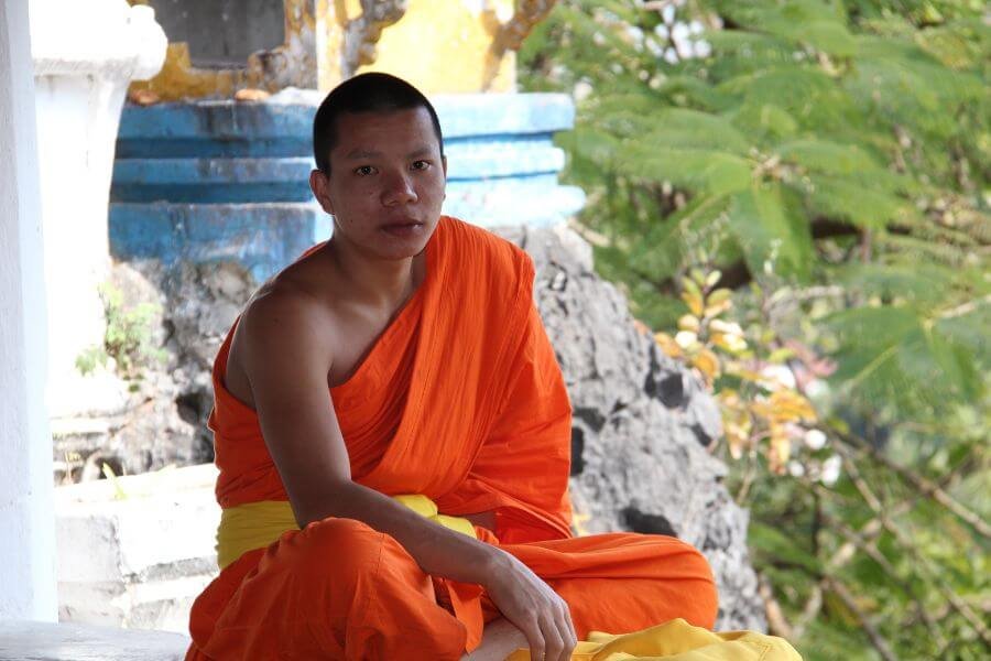 volunteer luang prabang laos