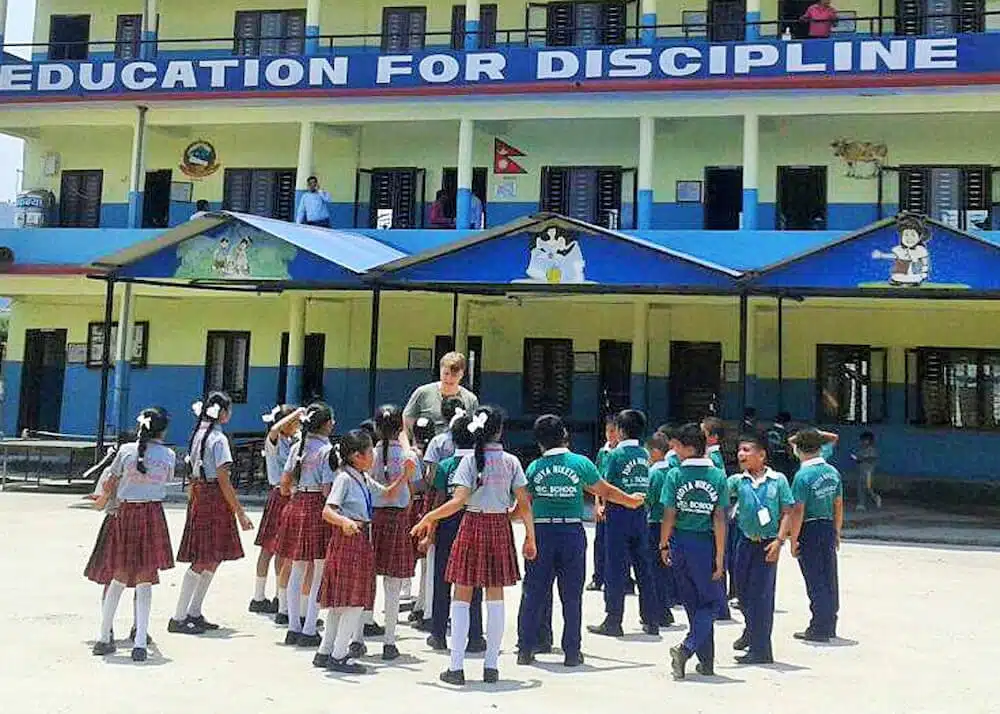 volunteer luang prabang laos