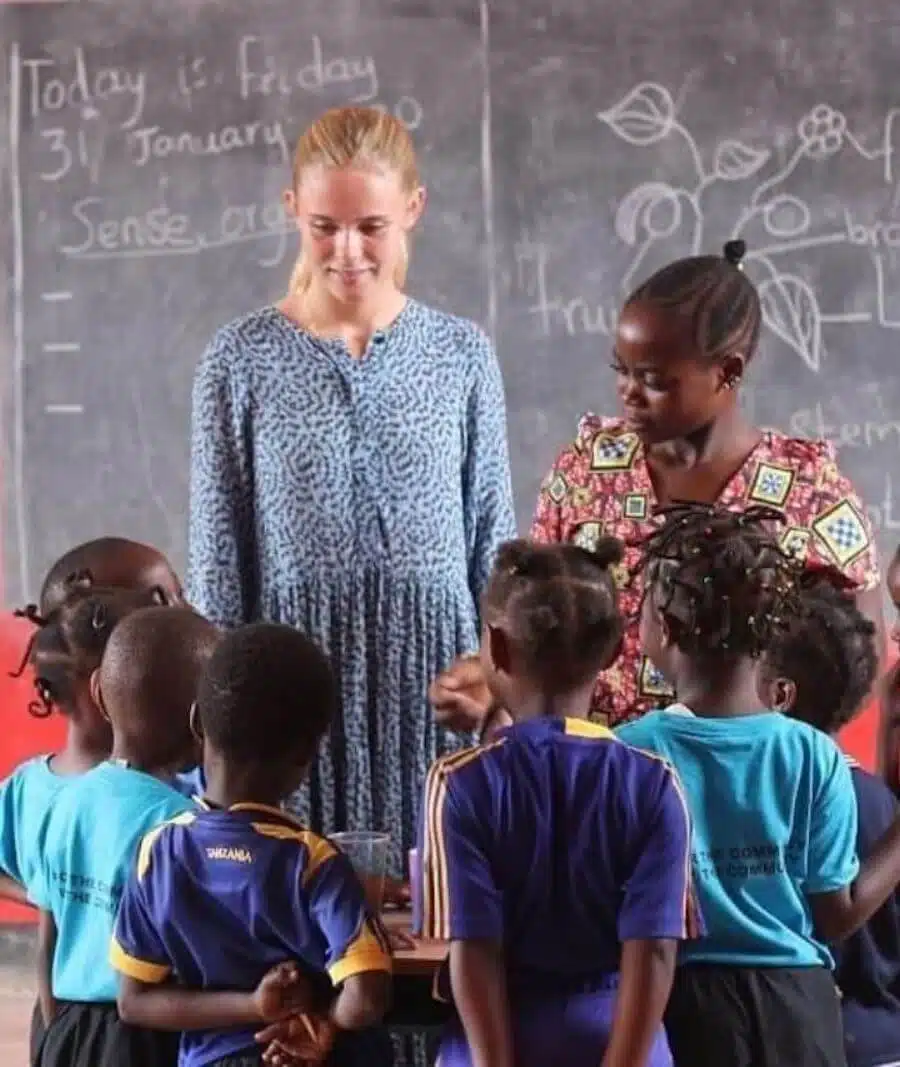 volunteer luang prabang laos
