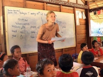 How to Choose a Volunteer Program Abroad