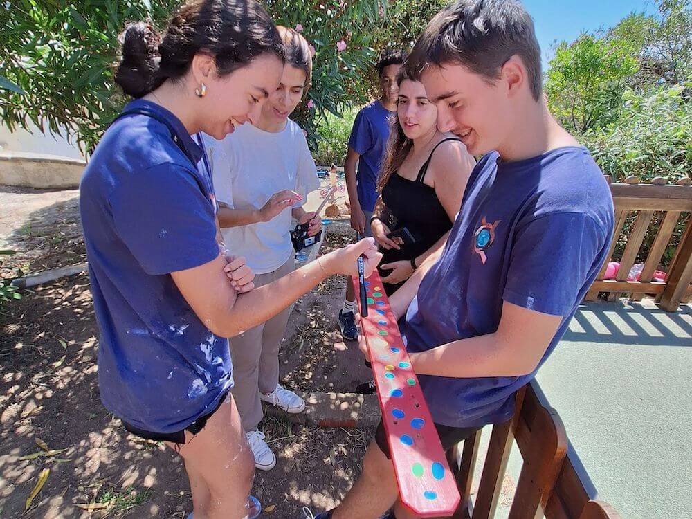 volunteer teaching english in Spain