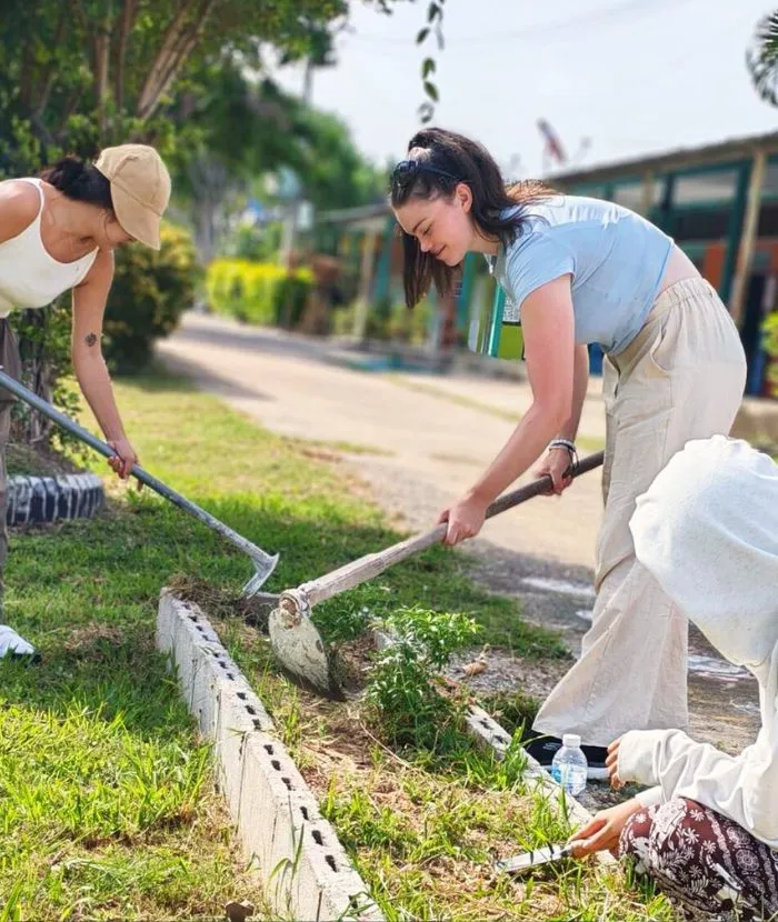 What Parents Should Ask Before Booking Volunteer Abroad